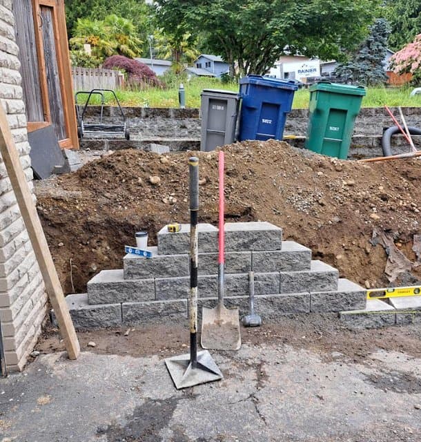 Custom retaining wall — Camberos Landscaping