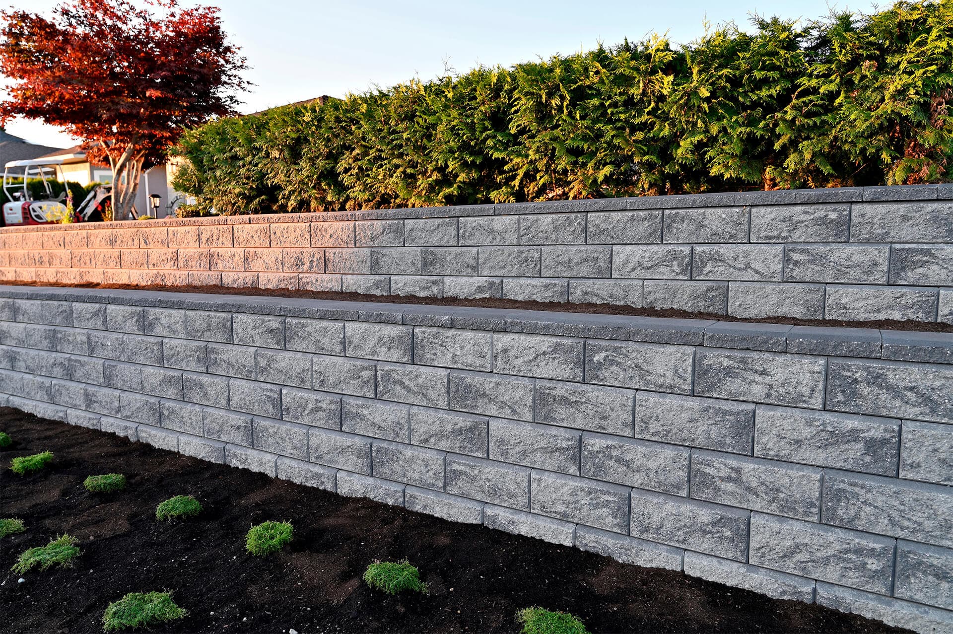 Retaining wall